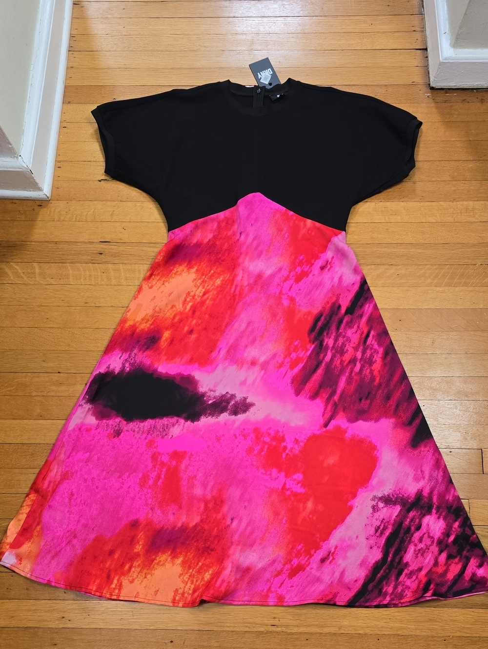NWT, DKNY, Watercolor Print Colorblock Midi Dress Black Shocking Pink Multi W's'